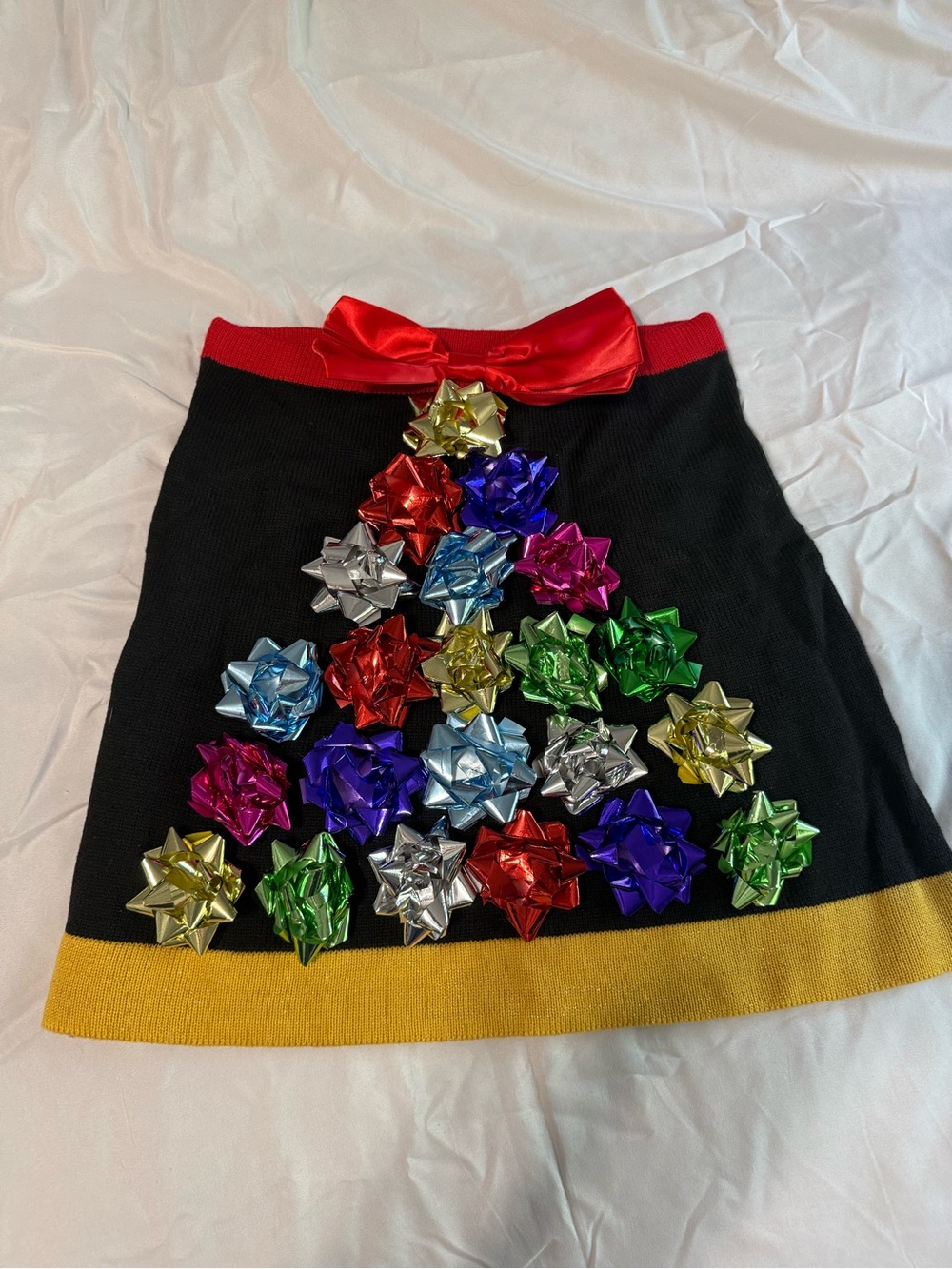 Planet Gold Black A-Line Skirt with Multicolor Gift Bow Christmas
